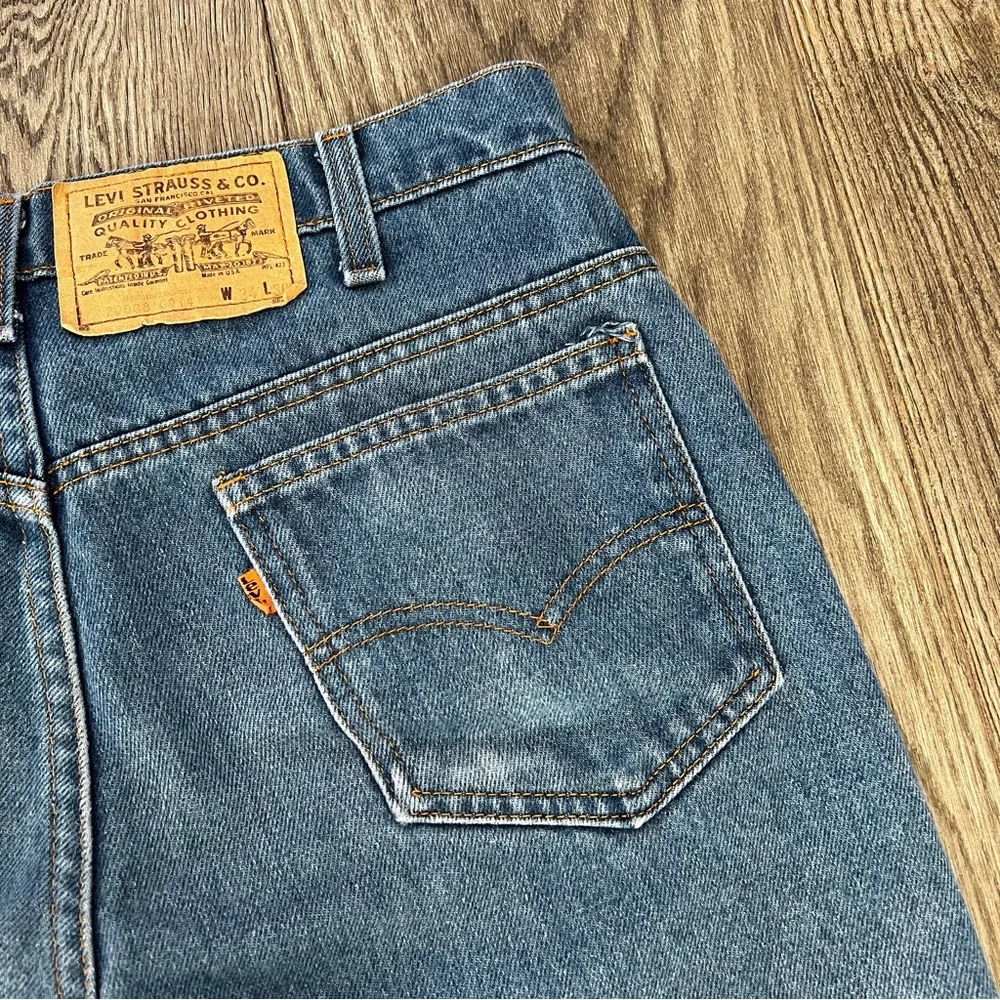 Vintage 80s LEVI’S Orange Tab 20508 0914 Cuffed Denim Jean Shorts 33”